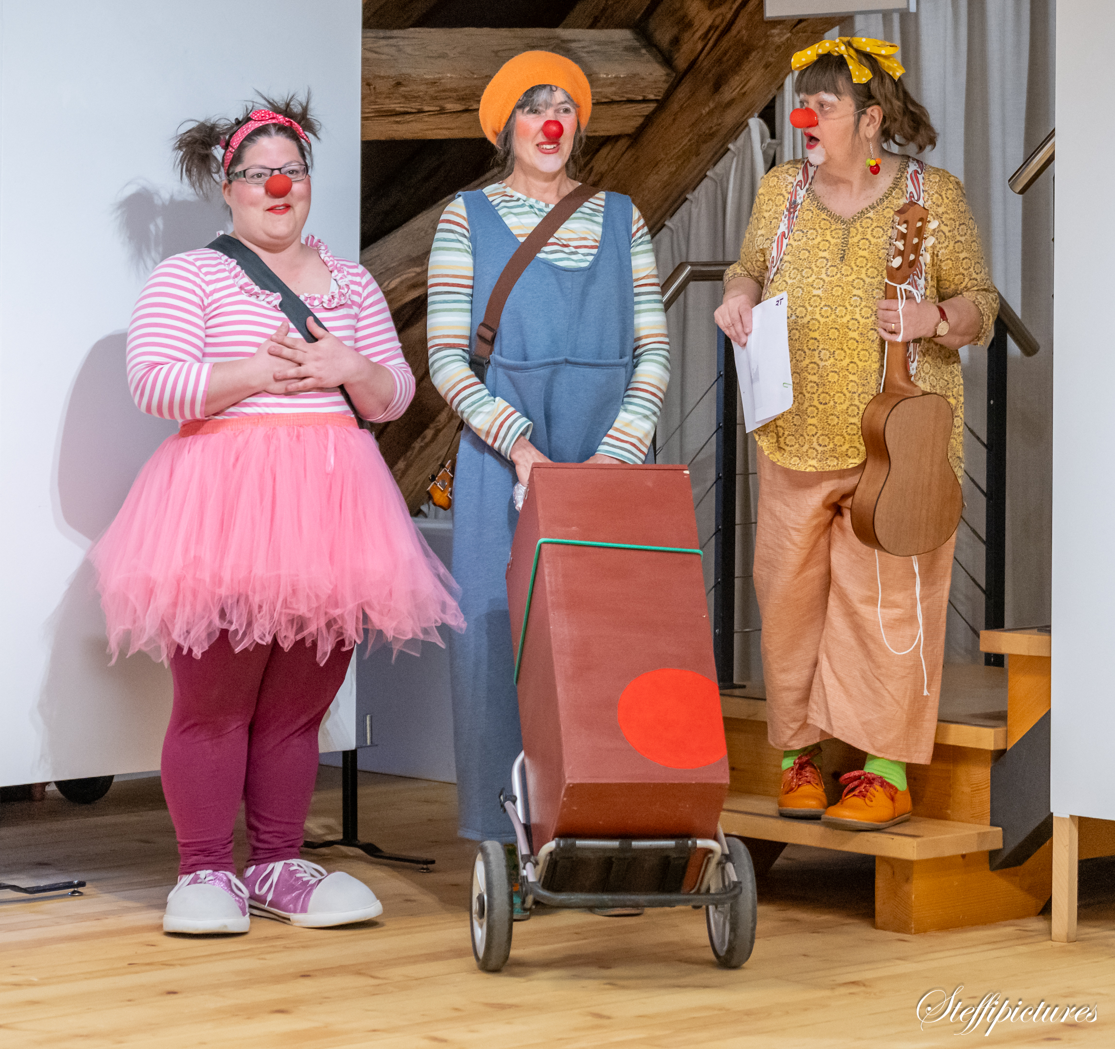 Clowns (17)