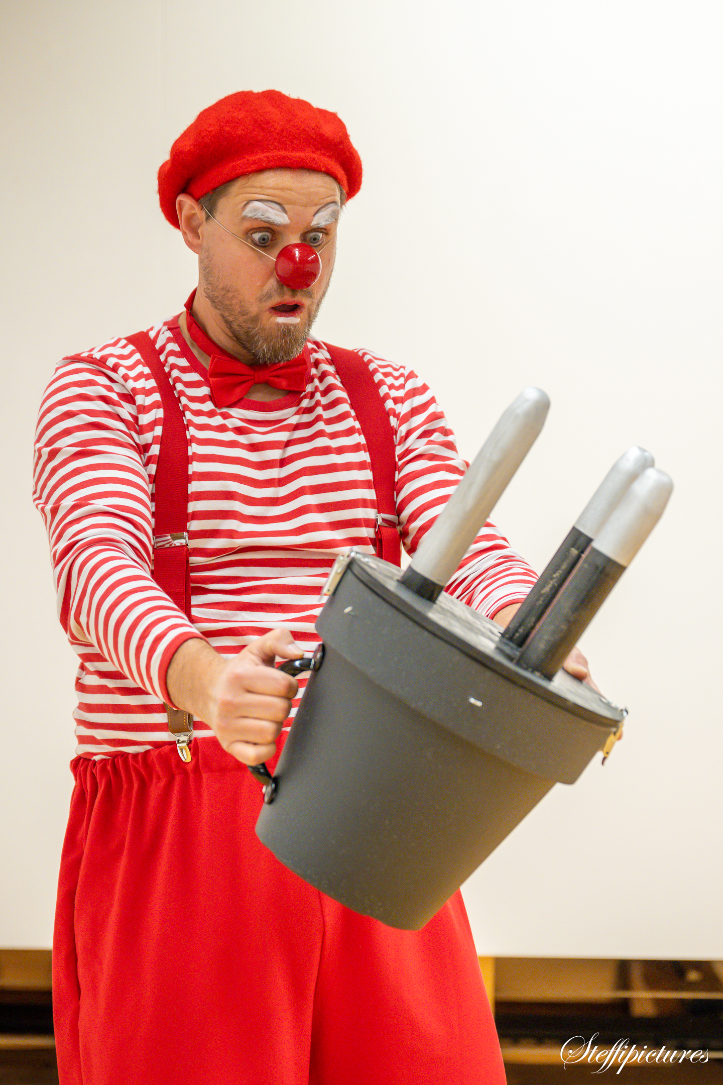 Clowns (28)